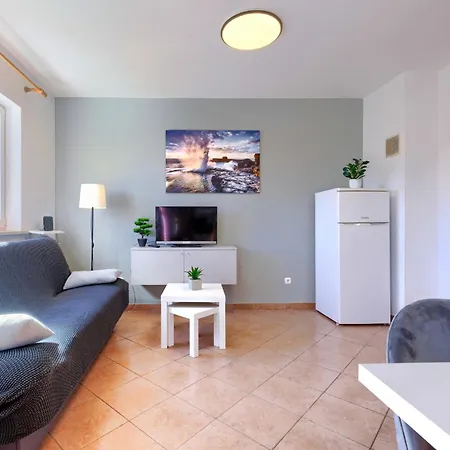Gordana-1 By Interhome *