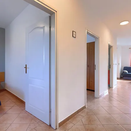 Gordana-1 By Interhome Apartman