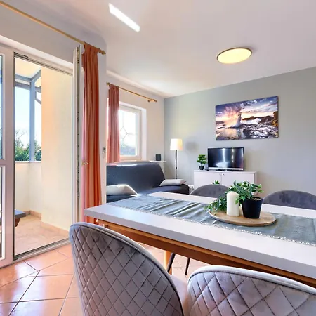 Gordana-1 By Interhome *