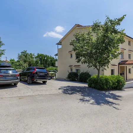 Appartement Gordana-1 By Interhome *